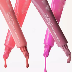 Produits de soin des lèvres en tube scintillant thermosensible hydratants longue durée personnalisés, véganes et teintés avec SPF - Product Image 1