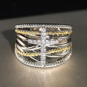 Anillo Religioso con Diamante T0734, Oro Blanco, Corte Brillante Redondo, Color G Natural, Joyería Unisex para Ceremonias - Product Image 6