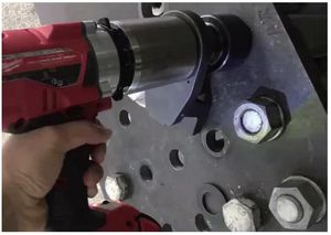 Llave Dinamométrica <span class=keywords><strong>Digital</strong></span> Industrial de Alta Precisión con Motor sin Escobillas, Batería de Iones de Litio, 60-12000N.m +/-3% de Precisión, Desmontaje Rápido - Product Image 3