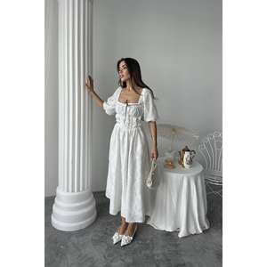 Robe trapèze blanche brodée, col carré, taille empire, style vintage, décontractée, en tissu tissé respirant, pour usage quotidien - Product Image 5