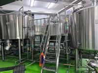 Équipement de brassage de bière 3000L usine de fermentation de bière commerciale