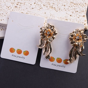 <span class=keywords><strong>2025</strong></span> etiquetas de joyería de lujo con logotipo etiquetas colgantes personalizadas para collar de pendientes - Product Image 1