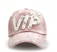 Casquette en jean avec lettres VIP 3D entièrement ornées de strass et petit accent floral blanc, plusieurs couleurs disponibles, vente en gros