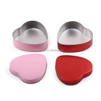 Cadeau unique en forme de cœur en forme d'amour pour la Saint-Valentin petite bougie en étain noir brillant rose rouge petite boîte en étain pour cadeau de mariage artisanal