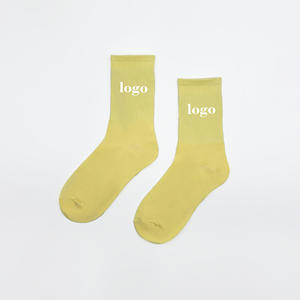 Chaussettes ras du cou pour hommes, tricotées unies, respirantes, pour usage quotidien, style printemps, vert, violet, rose, jaune, avec logo sur le bord - Product Image 4