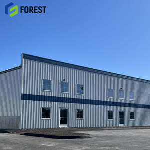 Entrepôt en acier préfabriqué, construction d'entrepôt en acier personnalisée en Chine avec plancher en mezzanine pour une utilisation efficace de l'espace de stockage - Product Image 1