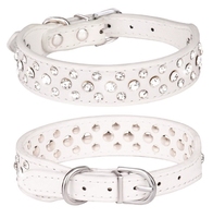 T2038 Colliers pour animaux de compagnie Rhinestones PU Leather Plain Weave Snake Pattern Metal Accessories Neck Rings Factory