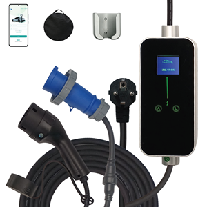 Chargeur EV embarqué portable de type 2, sortie AC 7 kW, compatible avec les tensions 100-110 V à 200-220 V - Product Image 1