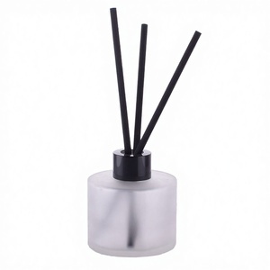 Bâtonnets de rotin naturels en gros, bâtonnets diffuseurs de parfum personnalisés, parfaits pour les spas et les senteurs, en provenance du Vietnam - Product Image 2