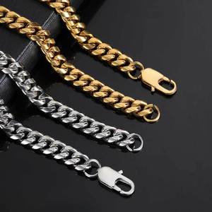 Pulsera de Eslabones Cubanos de Acero Inoxidable, Chapada <span class=keywords><strong>en</strong></span> <span class=keywords><strong>Oro</strong></span> de 18K, Antideslustre, Joyería Hip Hop para Hombre, Suave y Cómoda de Usar - Product Image 4
