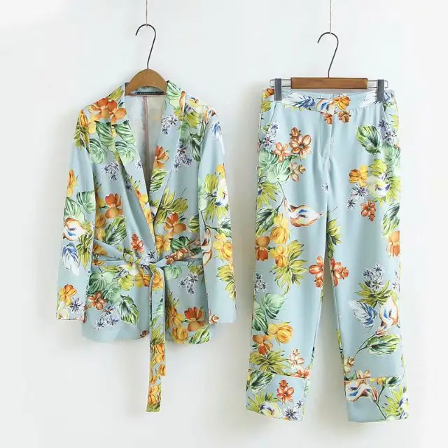 Traje de dos piezas con solapas para mujer, chaqueta de abrigo y pantalones con estampado Floral de manga larga