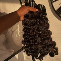 Vente en gros de cheveux bruts vietnamiens non traités, vendeurs de cheveux ondulés naturels, cheveux humains bruts alignés sur les cuticules indienne
