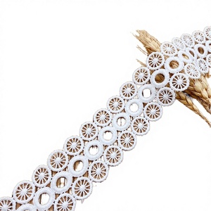 Encaje Blanco Bordado 100% Poliéster, Accesorios para Ropa, Bolsos, Zapatos, Soluble en Agua, 4cm de Ancho, Circular, Regalos al por Mayor - Product Image 3