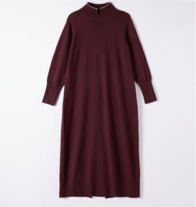 Robe Automne 2026 Pour <span class=keywords><strong>Femme</strong></span> en Maille Douce Bordeaux Respirante Longueur Genou <span class=keywords><strong>Taille</strong></span> Naturelle Silhouette Fourreau Simple Fente Arrière ODM - Product Image 2