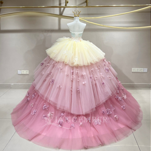 ชุดราตรีทรงบอลกาวน์สีชมพูไล่เฉดแบบไม่มีสายคล้องไหล่ ประดับด้วยลูกปัด คริสตัล พิมพ์ลายระบาย แต่งระบายช่วงกระโปรง รุ่น JFH92 Princess - Product Image 4