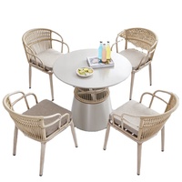Ensemble de meubles d'extérieur de style européen haut de gamme avec table basse et chaises en rotin pour jardin, patio, balcon - Design multifonctionnel
