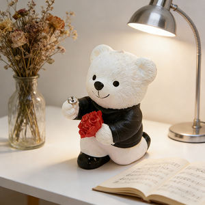 Moule en silicone Ours Mignon pour bougies en résine et plâtre d'aromathérapie – Décoration de dessin animé adorable pour anniversaires - Product Image 4