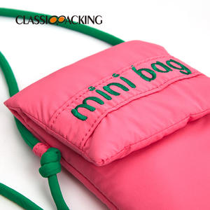 Mini sac à bandoulière brodé personnalisé sac de rangement pour <span class=keywords><strong>carte</strong></span>-clé rouge à lèvres petit sac de téléphone portable pour femmes filles - Product Image 4