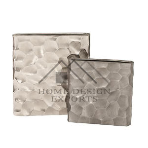 Vaisselle en aluminium au design martelé Vase à fleurs pour salon Design élégant Vase à trompette à fleurs dorées pour la décoration intérieure - Product Image 6