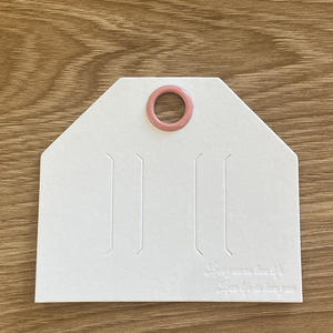 Pinzas para el Cabello Blancas Trapezoidales, Color Macaron, Anillo de Acero con Ojal, Accesorios para el Cabello de Alta Calidad, Empaque de una Sola Pieza, Clip con Tarjeta - Product Image 4