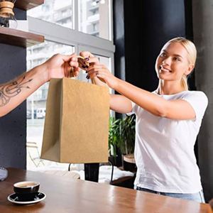 Bolsa de Papel Kraft Marrón Ecológica con Logotipo Personalizado, Asa de Cuerda, Embalaje Reciclable para Ropa y Manualidades - Product Image 4