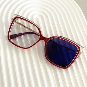 Lunettes photochromiques pour femmes, monture 2026, verres transitionnels <span class=keywords><strong>anti</strong></span>-lumière bleue, TR90, métal, charnière à ressort surdimensionnée, qingqing - Product Image 1