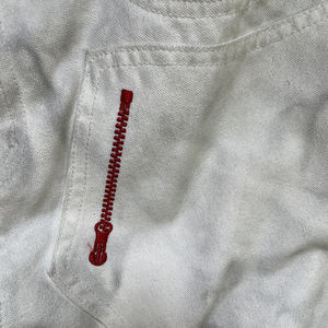 جينز رجالي أبيض عالي الجودة بتصميم واسع الساق وجيوب متعددة مع تطريز - Product Image 3