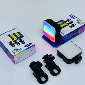 ไฟวิดีโอพกพา AY-83 RGB 5.5W แบบชาร์จซ้ำได้ สำหรับวีล็อก เกมมิ่ง ไลฟ์สด ตกแต่งพื้นหลัง - Product Image 5