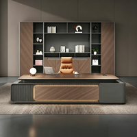 Bureau de direction moderne de luxe en forme de L, placage en bois de noyer avec armoire latérale et bibliothèque pour bureau de PDG