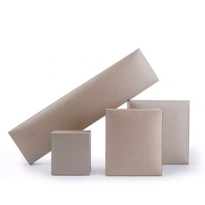 กล่องใส่เครื่องประดับแบบขายส่ง กล่องของขวัญทำจากกระดาษแข็งลายหนังเทียม พิมพ์โลโก้ตามสั่ง สำหรับแหวน สร้อยคอ กำไลข้อมือ จี้ - Product Image 2