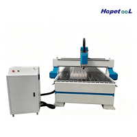 Machine de fraisage CNC 1325 pour la fabrication d'armoires en bois avec broche à refroidissement par eau et servomoteur en option 4x8
