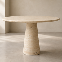 Table basse moderne en travertin beige pour salons de luxe