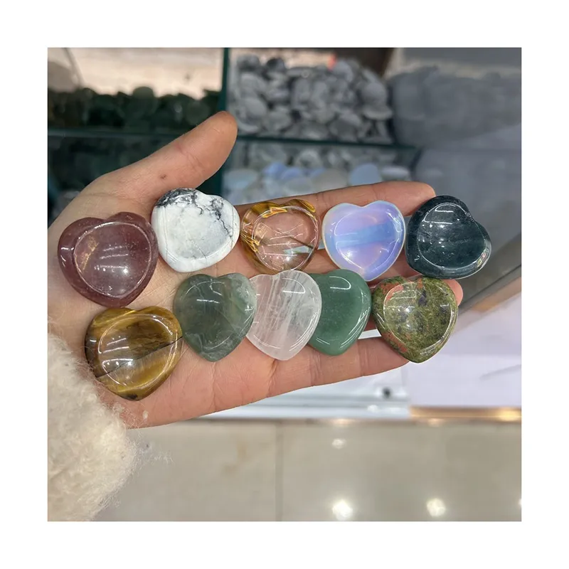 High Quality 40mm Heart Shape Worry Stone Sample Support Colorful Customized Polished Massage Gemstone Worry Stone