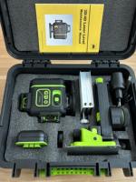 Niveau laser vert miniature haute précision 4D 16 lignes 360° °   Laser croisé auto-nivelant pour la construction et le bricolage