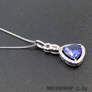 Pendentif vintage en tanzanite triangulaire avec diamant - Product Image 5