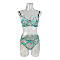Ensemble de lingerie érotique sexy en dentelle pour femmes, prix bas, sous-vêtements d'été avec soutien-gorge et culotte en dentelle, confortable et élégant