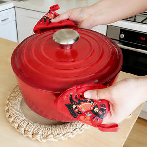 Tapa Triangular con Estampado de Caballo Rojo para Olla, Cacerola de Hierro Fundido, Protector de Asa Aislado, Accesorio de Cocina - Product Image 5