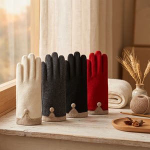 Gants d'hiver pour femmes, coupe-vent, chauds, avec pompon et bouton, design décontracté, compatibles écran tactile, pour la ville, les voyages, la conduite, l'extérieur et le quotidien - Product Image 1
