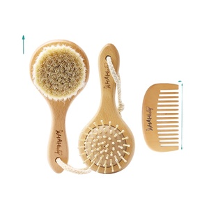 2022 Trendi logotipo personalizado pelo de cabra suave cepillo de madera para niños cepillo de pelo Natural para bebé barato al por mayor suministros para bebés - Product Image 1