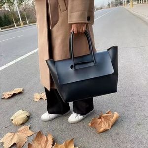 Sac à main de grande capacité de haute qualité, nouveau modèle coréen, sac à main rétro pour l'automne et l'hiver, sac à main tendance - Product Image 2