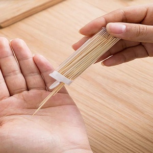 150 Miếng Tăm Gỗ Tre Trong 3 Hộp Nhựa Trong Suốt | Chắc Chắn An Toàn Hai Mặt Tiệc, Thịt Nướng, Trái Cây, Làm Sạch Răng - Product Image 4