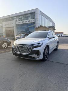 <span class=keywords><strong>Audi</strong></span> Q4 E-tron 40 SUV électrique d'occasion 2024, longue autonomie, version premium, prêt à l'exportation, blanc sur noir - Product Image 4