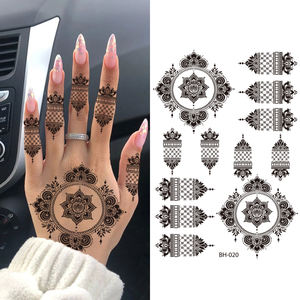 Tatuajes Temporales de <span class=keywords><strong>Henna</strong></span> negros impermeables desechables para manos Diseños de encaje de flores Transferencia de agua segura y dura 7 días - Product Image 2