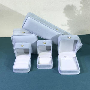 Caja de Joyería de Lujo Azul Hielo, Caja de Joyería de Terciopelo con Tapa Abatible para Pendientes, Anillos y Colgantes, Caja de Empaque para Joyería - Product Image 1