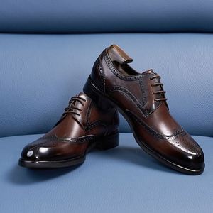 Chaussures habillées en cuir véritable respirantes, légères, antidérapantes, à bout carré, style Brogue Oxford pour le travail et les trajets quotidiens - Product Image 5