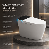 WC intelligent moderne en céramique monobloc avec bidet intégré, chasse d'eau automatique à capteur et télécommande pour salle de bain