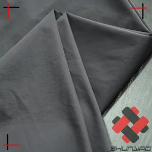 Tessuto elasticizzato a 4 vie in spandex di nylon ultraleggero 20D per abbigliamento leggero