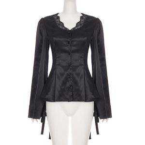 Haut élégant style palais français en satin avec dentelle, col en V, boutons, manches bouffantes, taille cintrée, coupe ajustée, style old money - Product Image 6