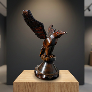 Escultura de águila de madera tallada a mano de alta calidad, figura alada moderna para decoración del hogar, oficina o Diwali, procedente de Delhi. - Product Image 5