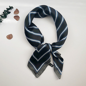 منخفضة موك مخصصة مطبوعة للنساء أزياء السيدات وشاح مربع وشاح الرأس وشاح الحرير - Product Image 5